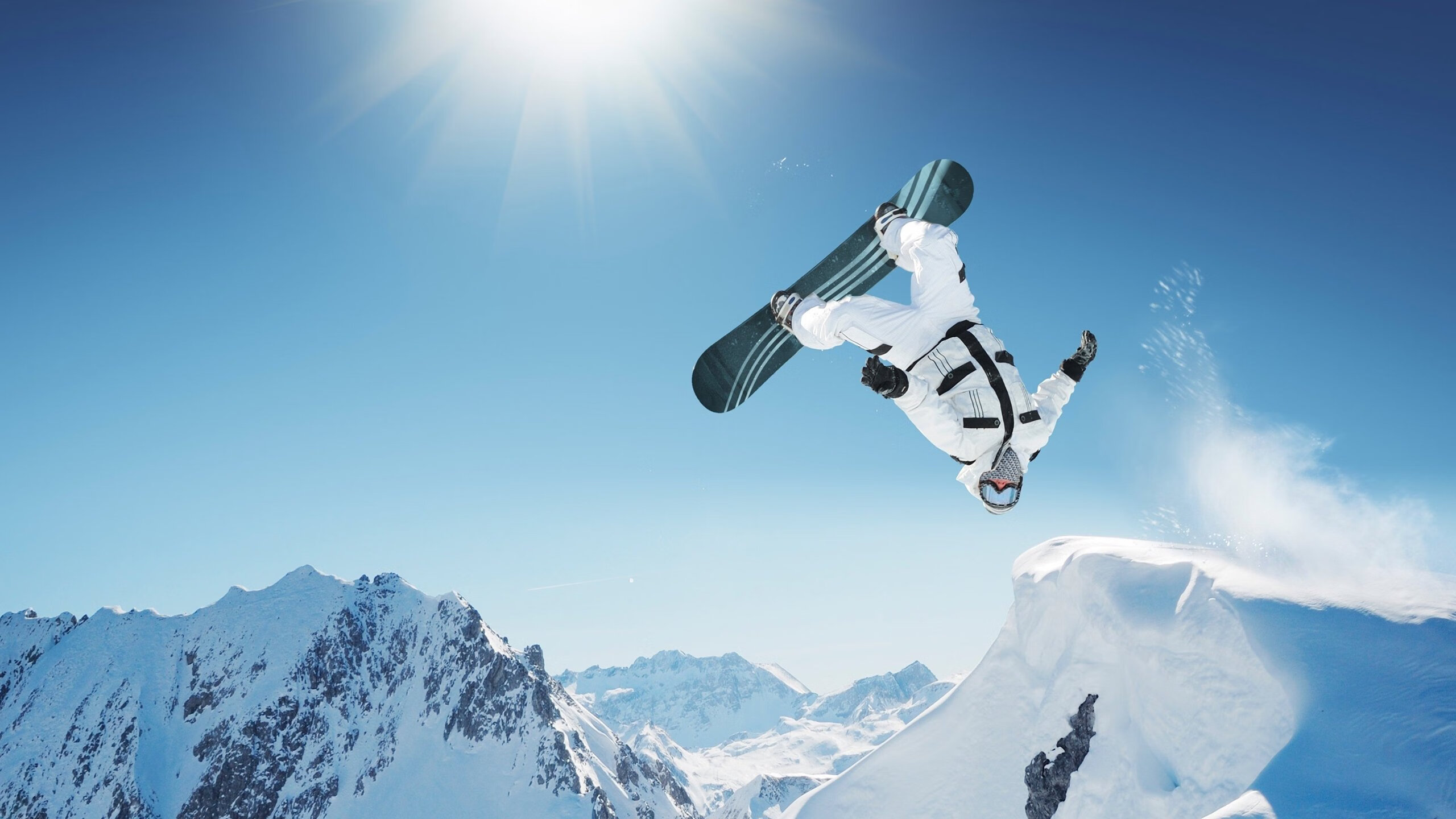 世界杯：虚拟偶像解说世界杯实验收视不俗 或成未来转播新选择